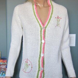 Vintage 60s HAYMAKER WHITE BOUCLE RETRO GOLF EMBROIDERED CARDIGAN SWEATER PASTEL